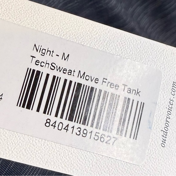 NWT Outdoor Voices TechSweat Move Free Tank Night Womens Size Medium - Picture 5 of 5